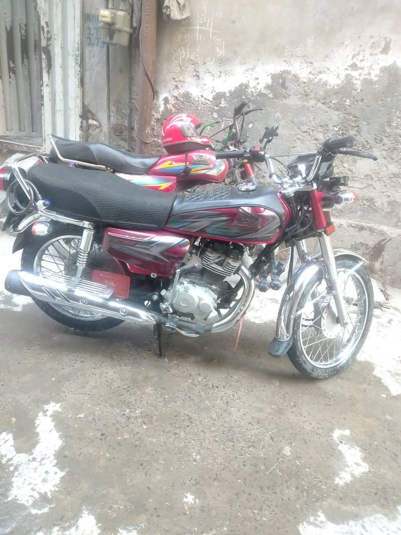 Honda CG 125 2023 5