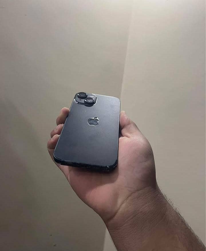 Apple iPhone 13 0
