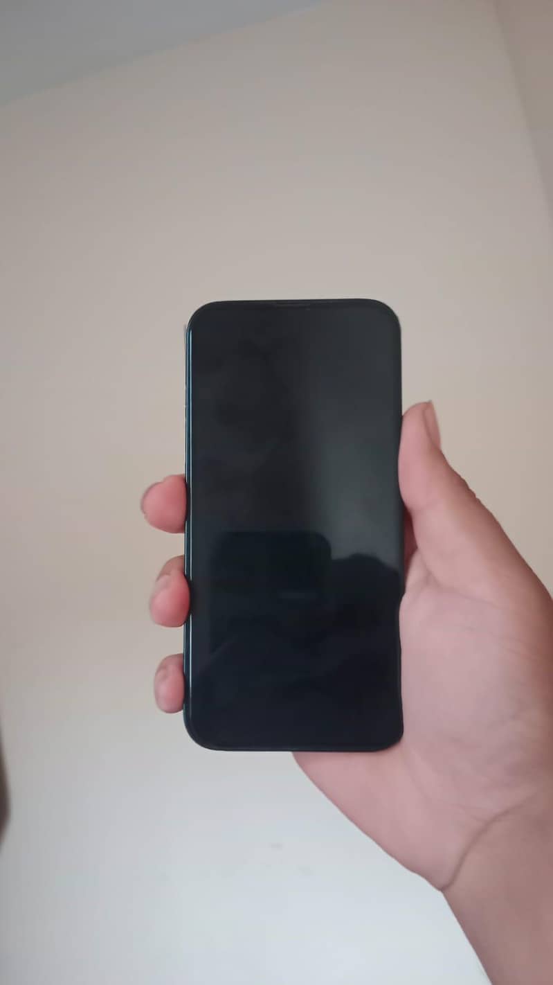 Apple iPhone 13 3