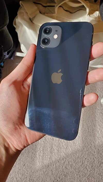 Apple iPhone 12
