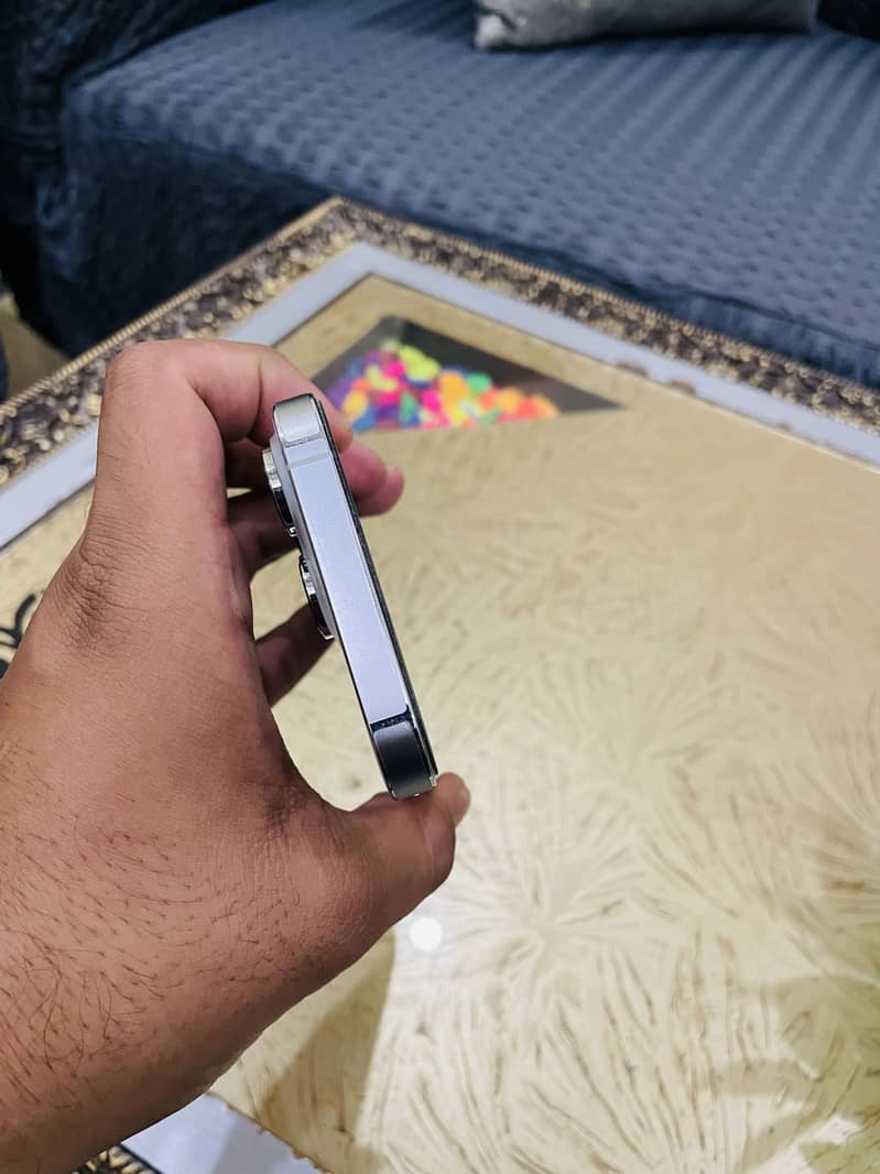 Apple iPhone 14 Pro 3