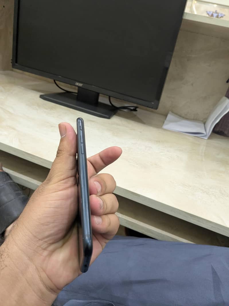 Apple iPhone SE 4
