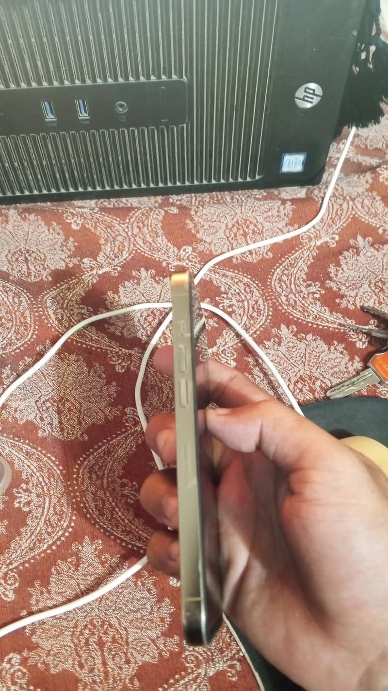 iphone 14 pro 4