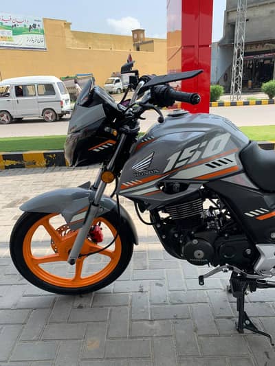 2024 model 2025 Marka Islamabad number