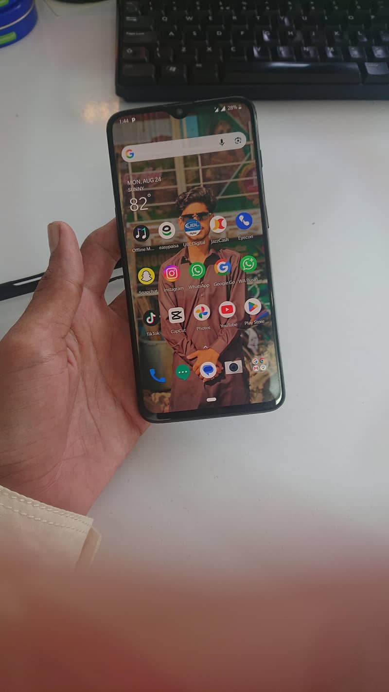 One Plus 6T 4