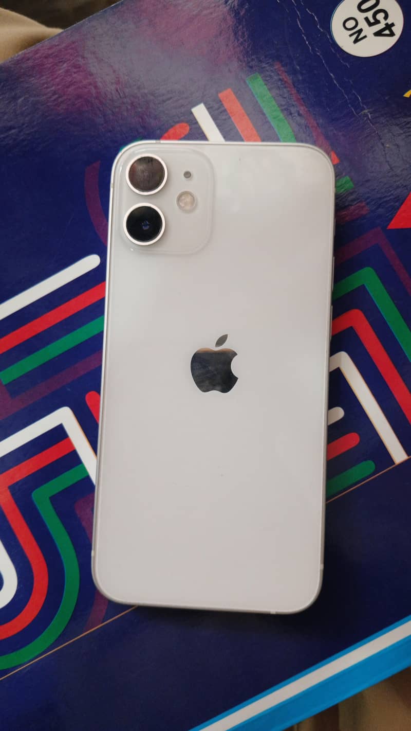 Apple iPhone 12 mini 0