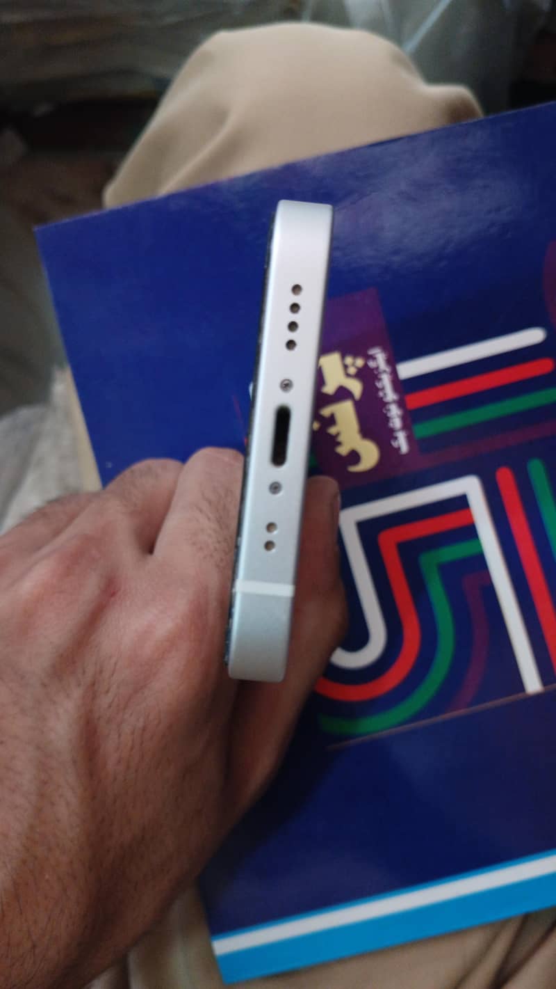 Apple iPhone 12 mini 4