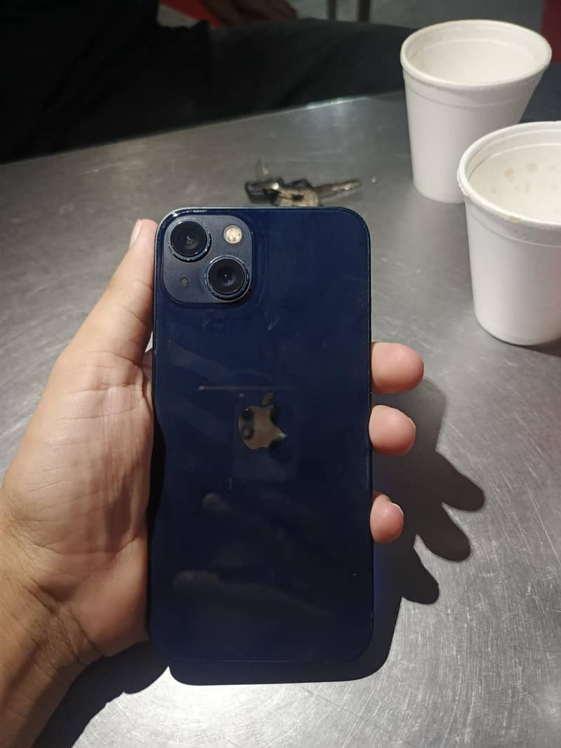 Apple iPhone 13 1