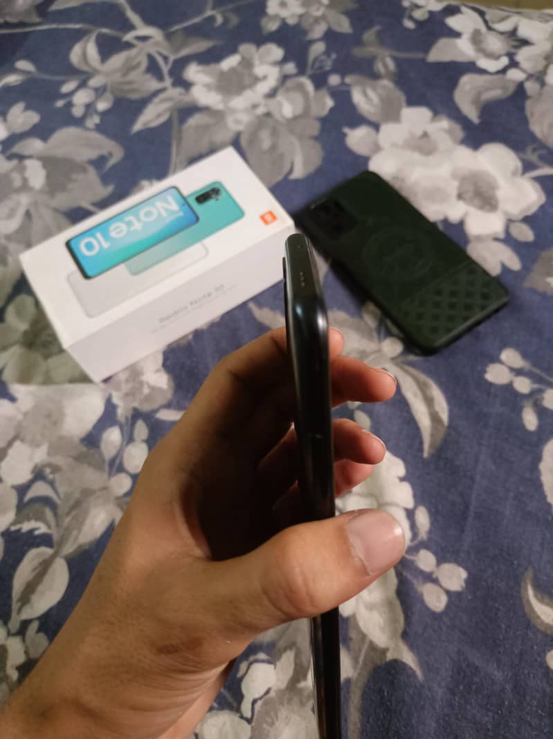 Xiaomi Redmi Note 10 complete Box 3