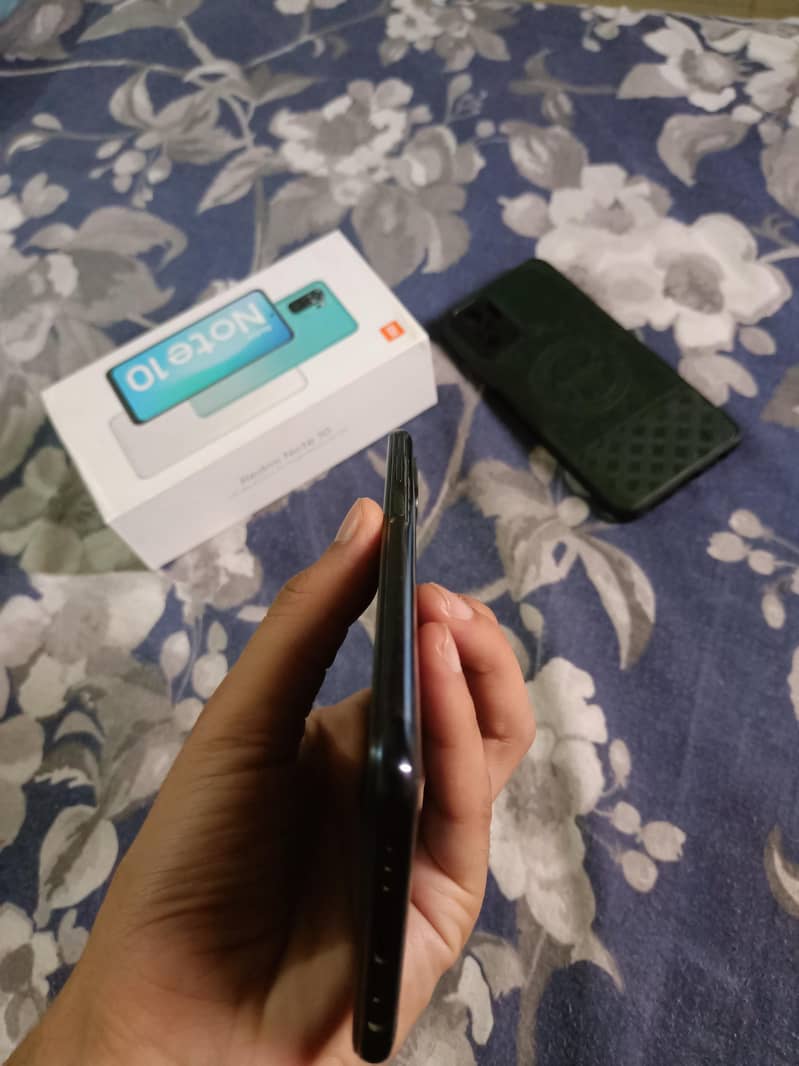 Xiaomi Redmi Note 10 complete Box 4
