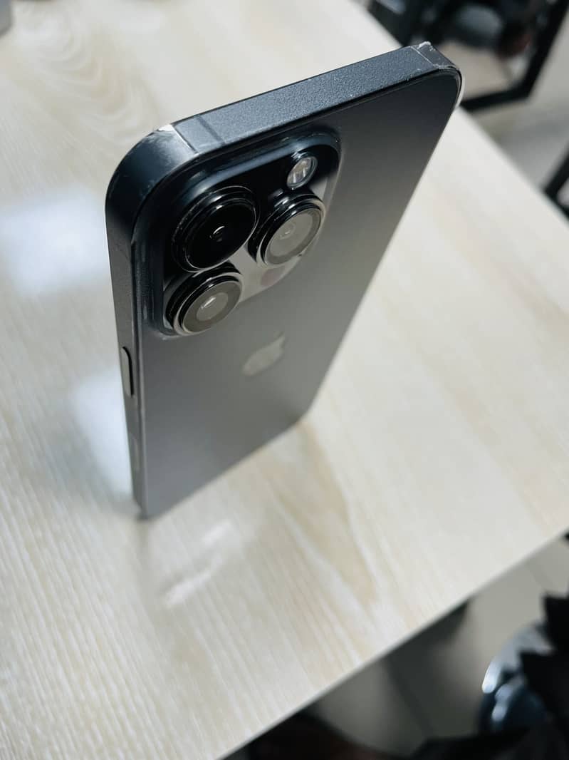 iPhone 13 Pro Jv 2