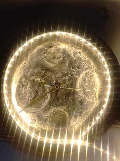 Moon watch lamp machine working