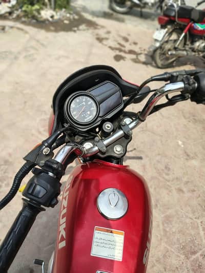 Suzuki 110S