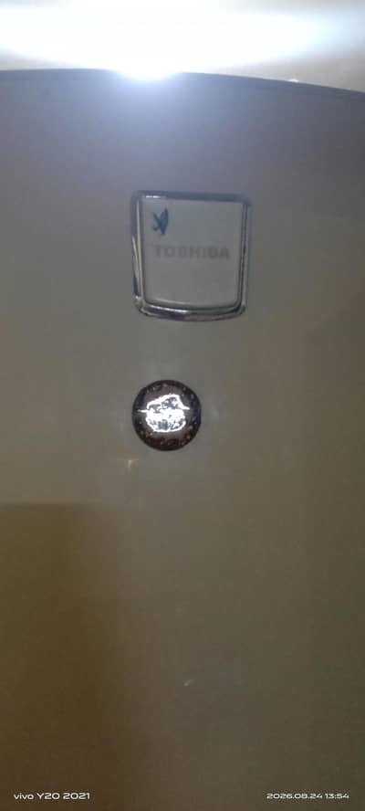 Toshiba no froast full size fridge
