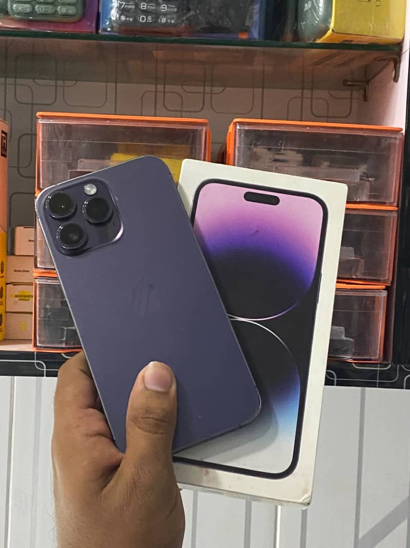 Apple iPhone 14 Pro Max 0