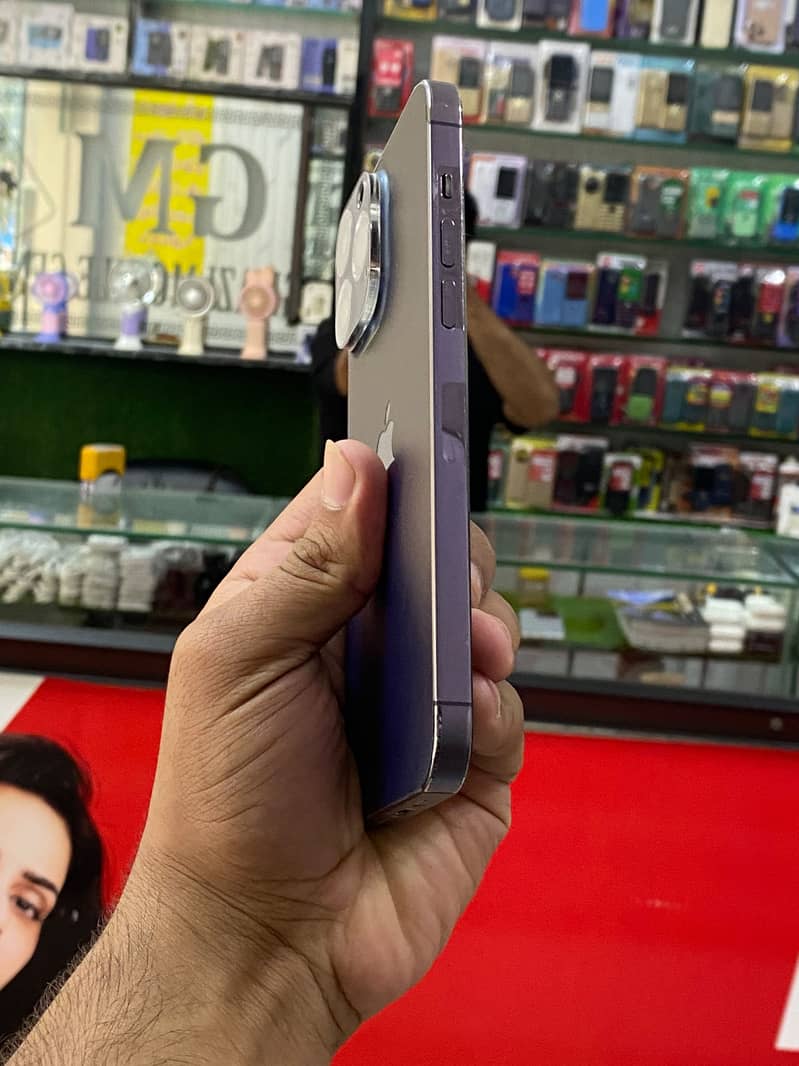 Apple iPhone 14 Pro Max 2