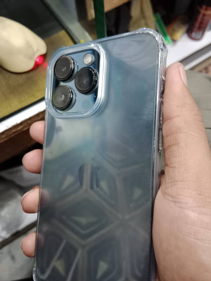 Apple iPhone 14 Pro Max 2