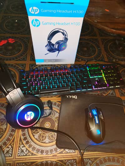 Hp gaming headset, mouse, keyboard
