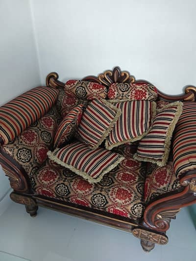 Elegant 7-Seater Sofa Set – Excellent Condition