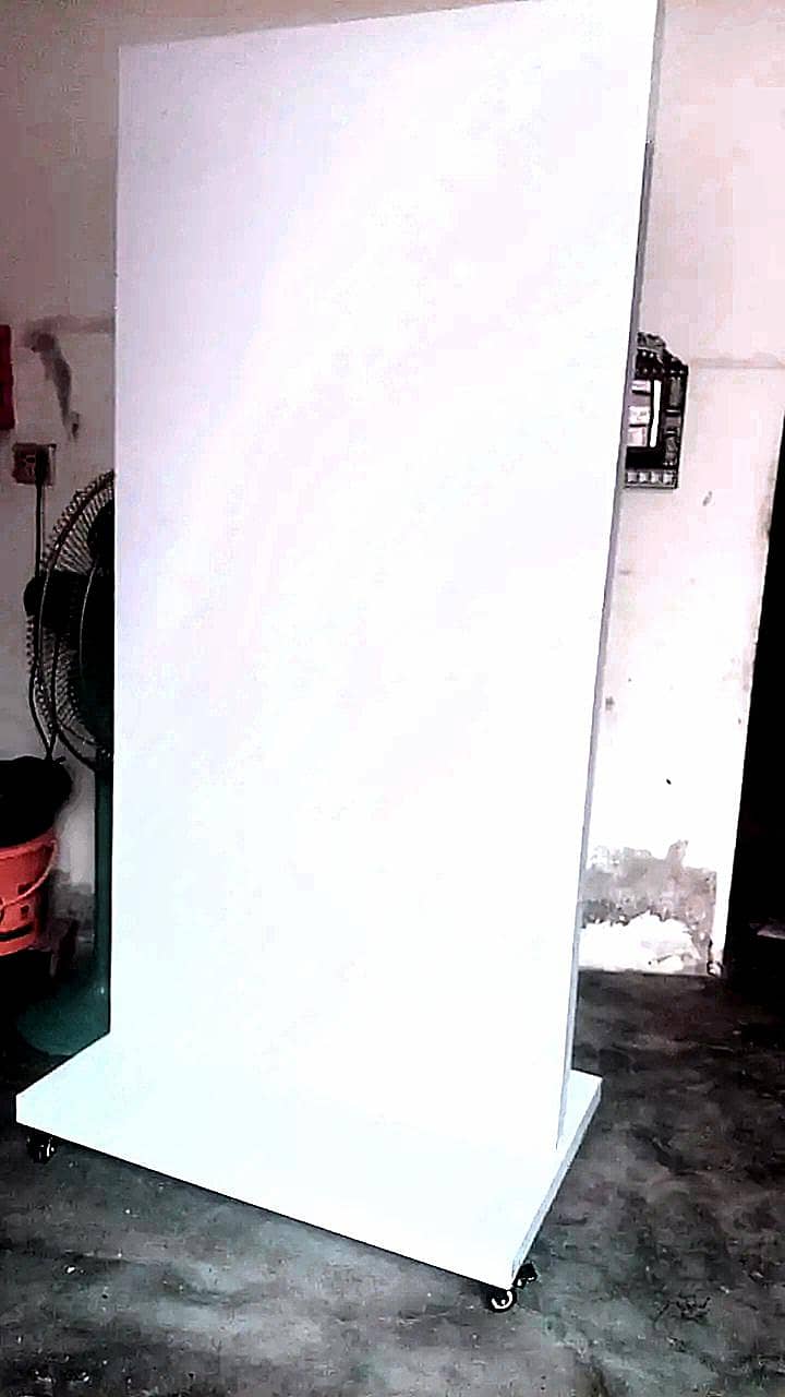 white board 0