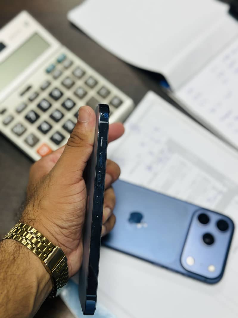 Apple iPhone 13 Pro Max 5
