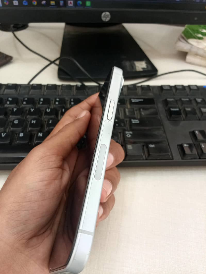 Apple iPhone 15 3