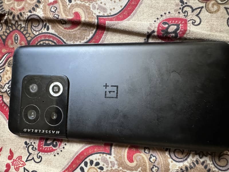 One Plus 10 Pro 1