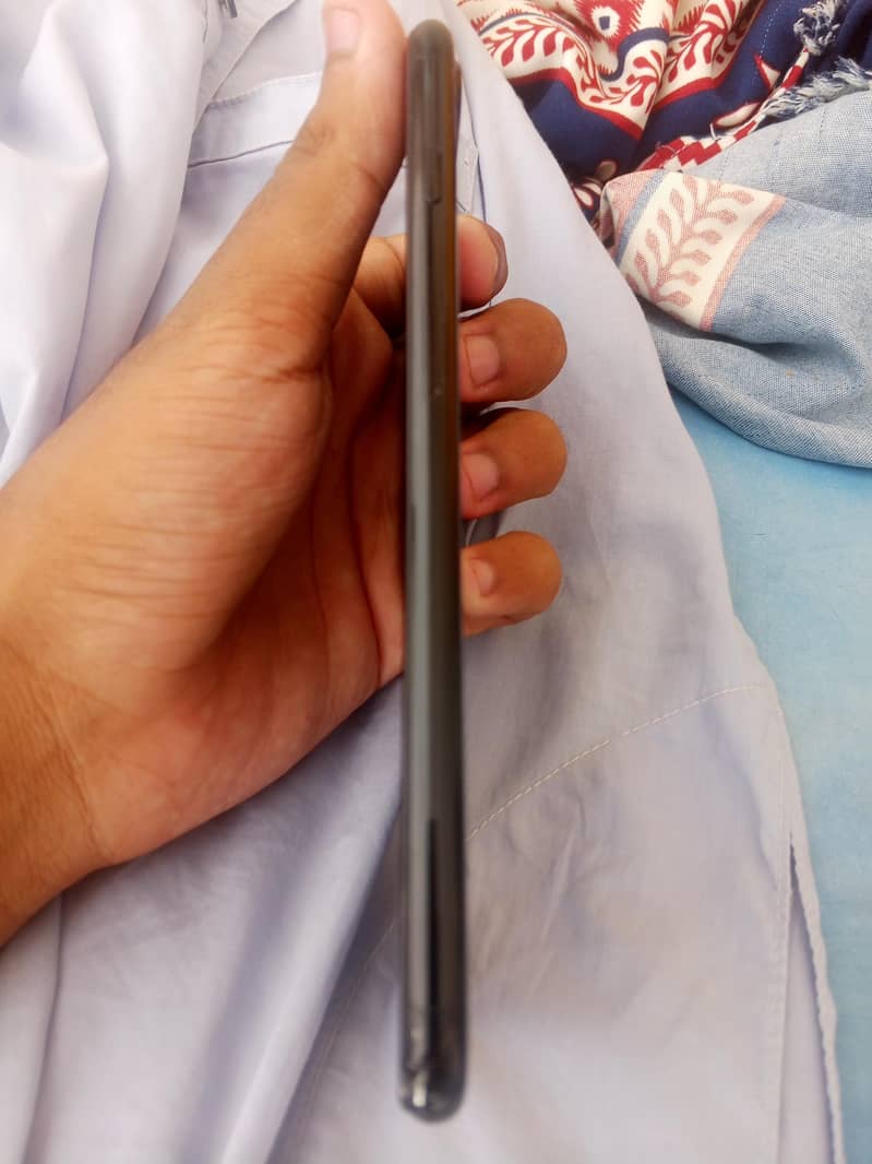 Apple iPhone 7 Plus 1