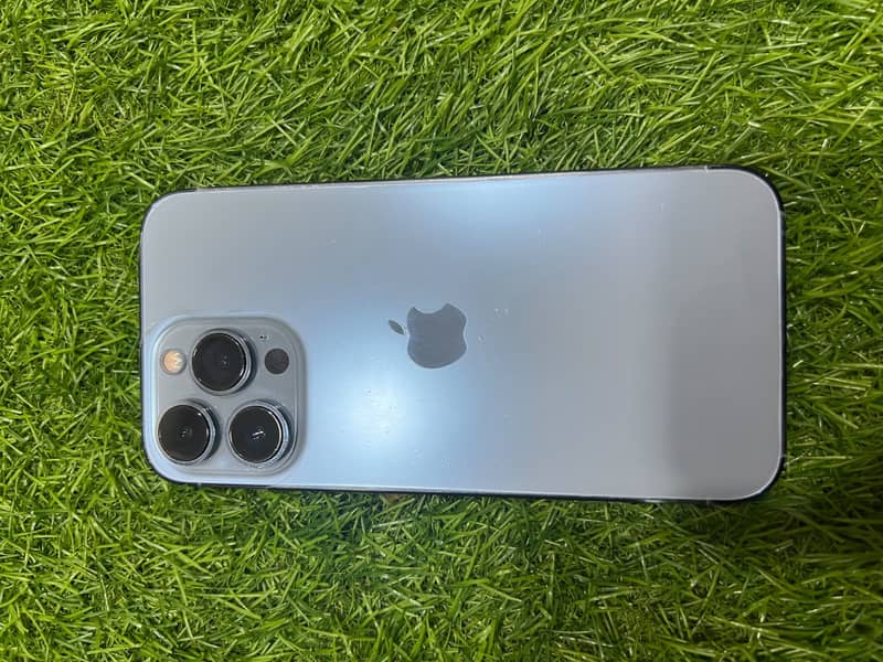 Apple iPhone 13 Pro 3