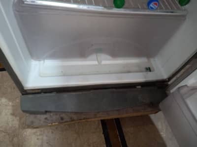 DAWLANCE FRIDGE 15CUBIC A1 CONDITION