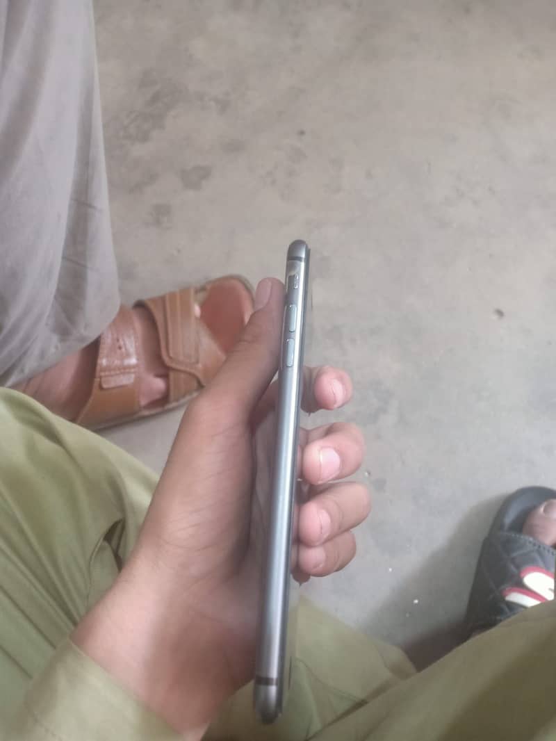 Apple iPhone 8 Plus 3