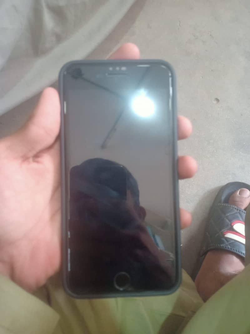 Apple iPhone 8 Plus 5
