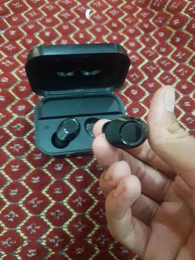 TWS Wireless Airbuds Perfectly Working With built In PowerBank