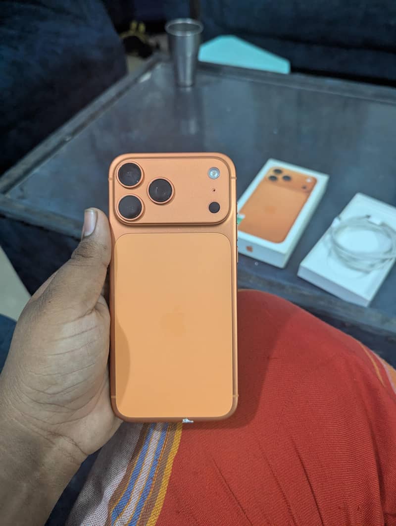 Apple iPhone 17 Pro Max 1