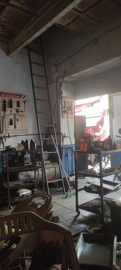 Honda 1s Service shop