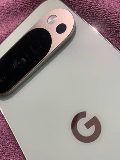 Google Pixel 10 Pro 256 GB 10/10 PTA Approved Life time werrinty