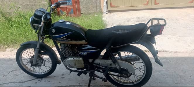 Suzuki gs 150 2017