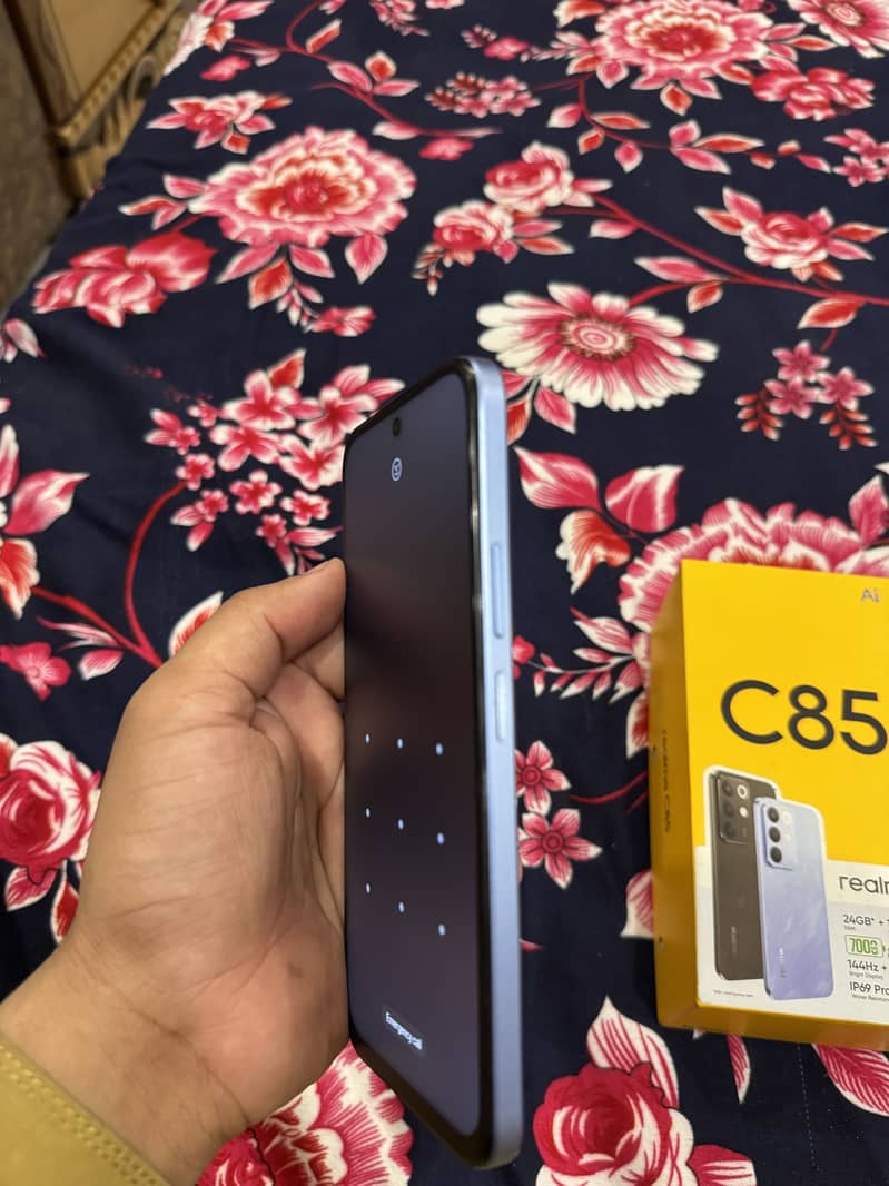 Realme c85 6