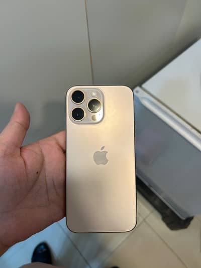 Apple iPhone 16 Pro Max