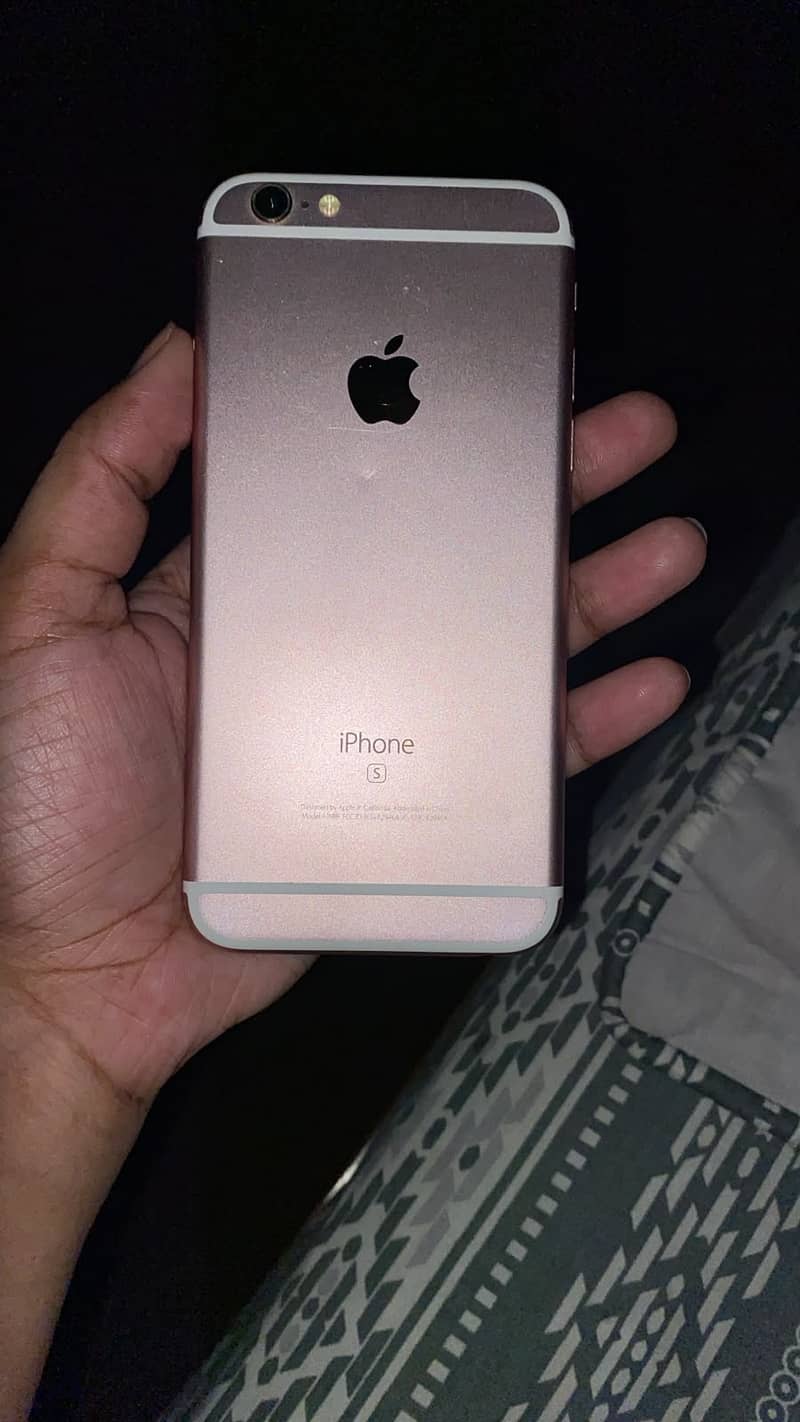 Apple iPhone 6S 1
