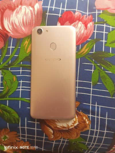 OPPO F5