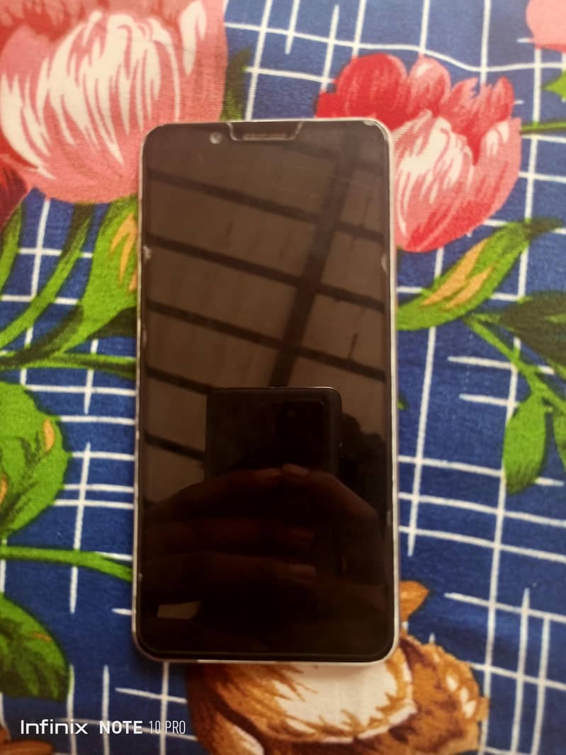 OPPO F5 1