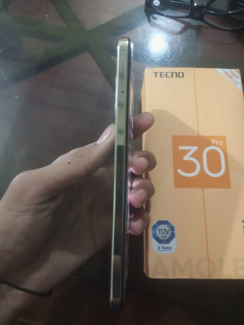 Tecno spark 30 pro 2