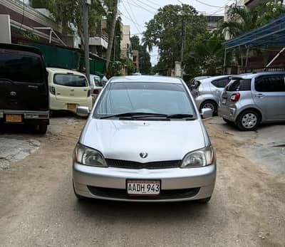 Toyota Platz 2001