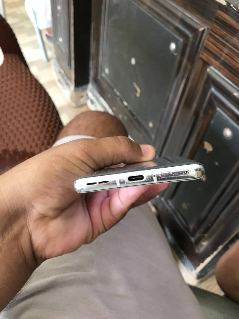 One Plus 9 Pro 3
