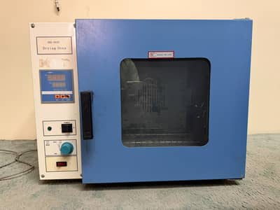 HOT AIR OVEN – DHG-9030 (30-LTR) USED