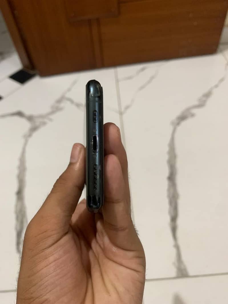 Apple iPhone 11 Pro 5