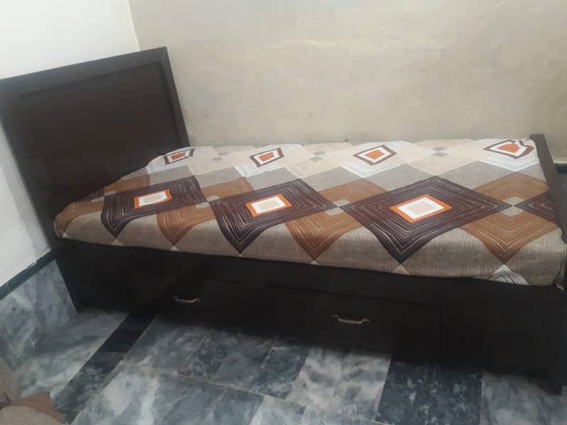 singal bed large 2 draws 0