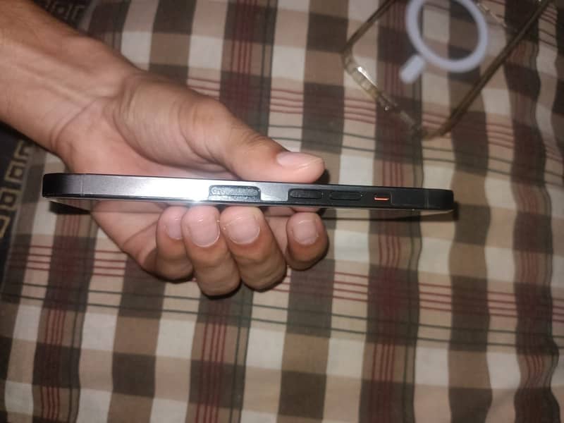 Apple iPhone 13 Pro 5