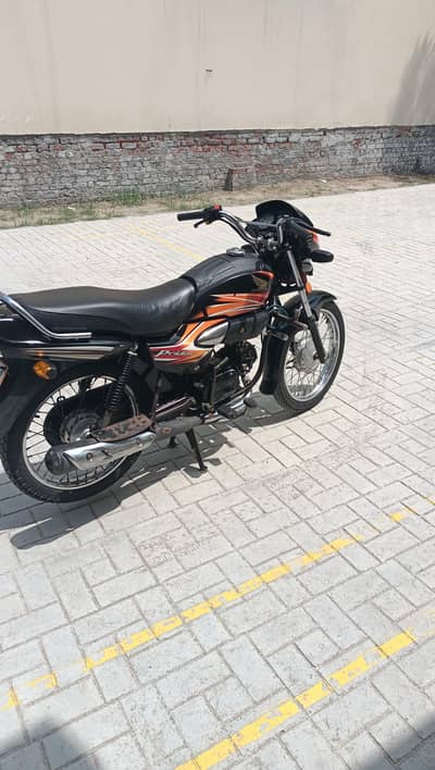 pridor black Honda maintained